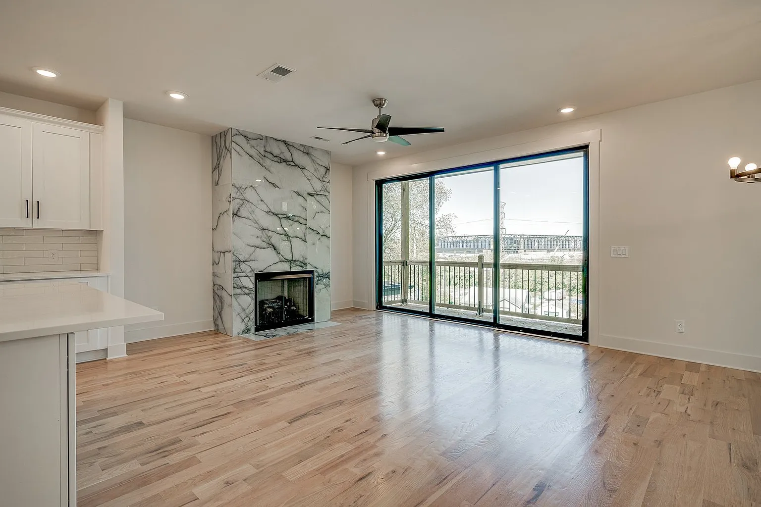 1965c8010fec9add84eee8df3c113bdc-uncropped_scaled_within_1536_1152