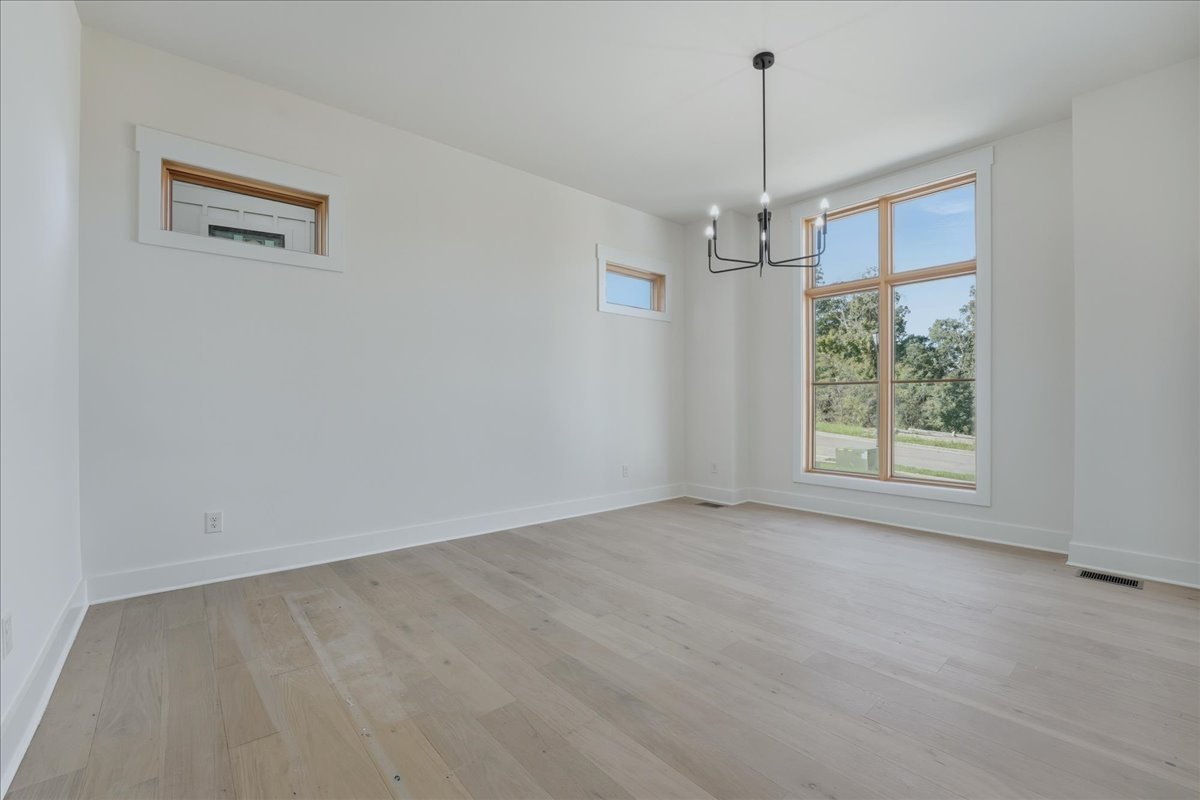 22-Shine-Media-795-Summit-Oaks-Court-22