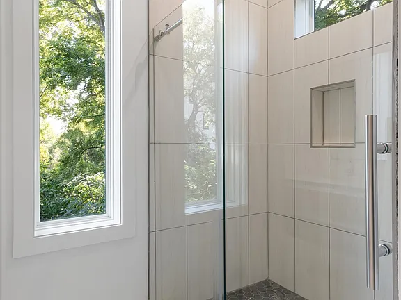 5d9411cb1033c8f422d749dfcd062a31-cc_ft_576