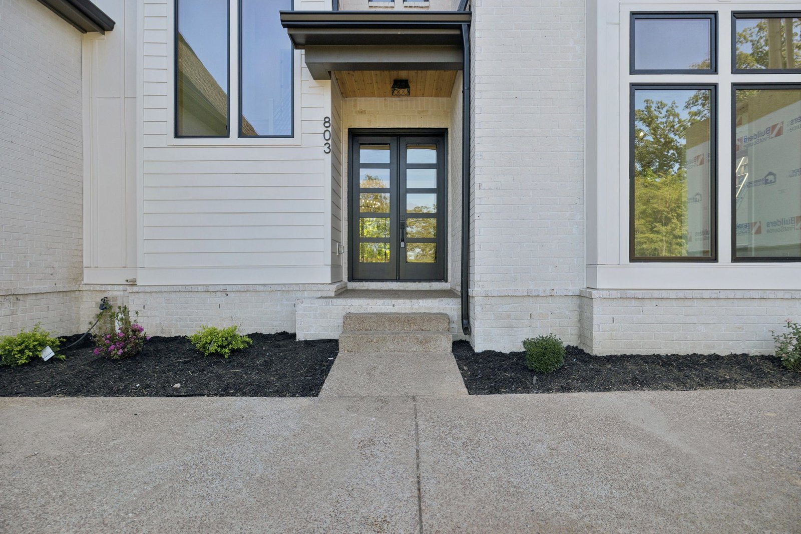 8-web-or-mls-803-Summit-Oaks-Ct-008