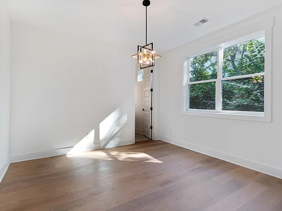 a6de82460db57b283150670c33baf063-cc_ft_576