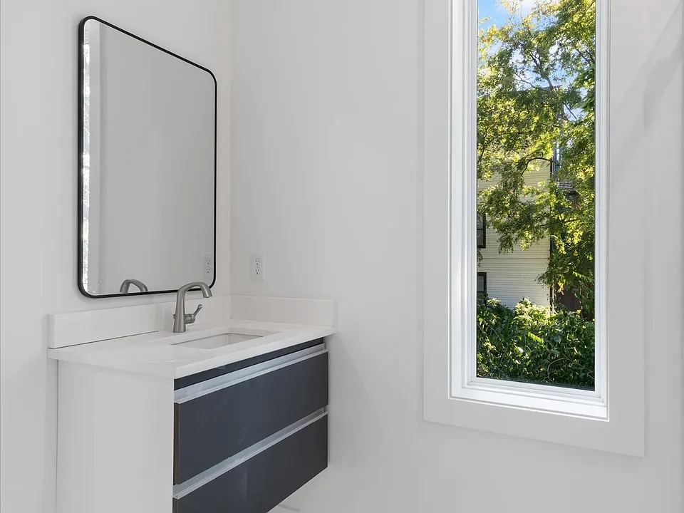 c885436ff5d28402edb0469805a1f5a0-cc_ft_960